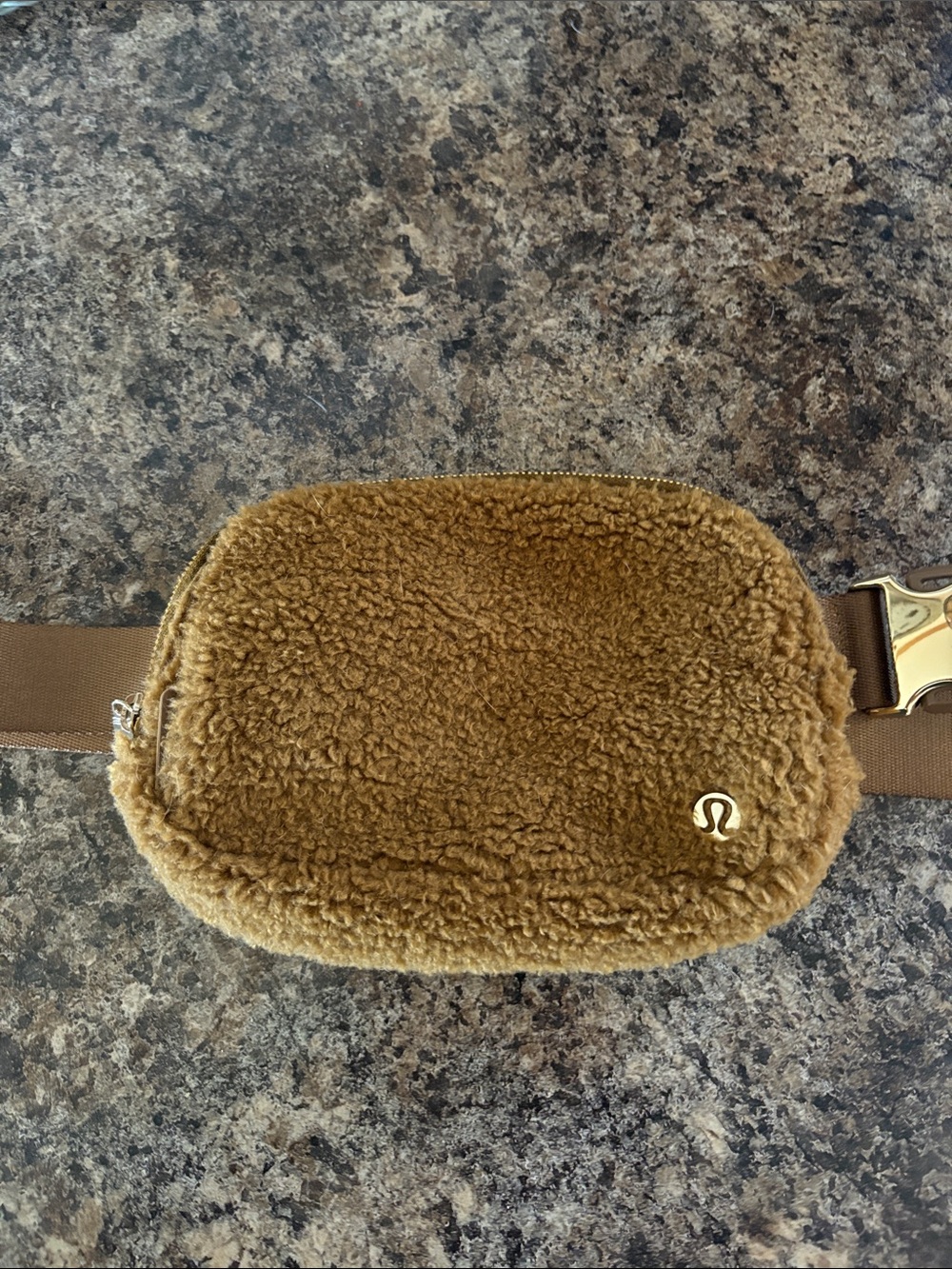 lululemon athletica Sherpa Fanny Pack in Caramel Brown
